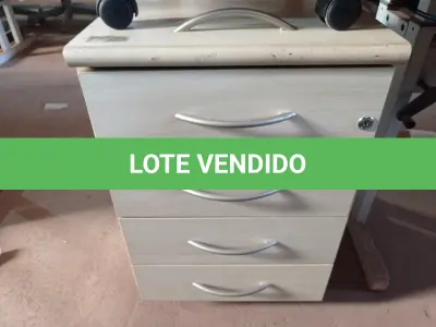 LOTE 316 - 02 GAVETEIROS COM 04 GAVETAS. (NO ESTADO) ATENÇÃO! FAZER A VISITAÇÃO ANTES DE ARREMATAR, NÃO SABEMOS SE FUNCIONA. LEILÃO NÃO TEM GARANTIA E NEM DEVOLUÇÃO, SUJEITO A POSSÍVEIS AVARIAS VISÍVEIS/OCULTAS E/OU AUSÊNCIA DE COMPONENTES.