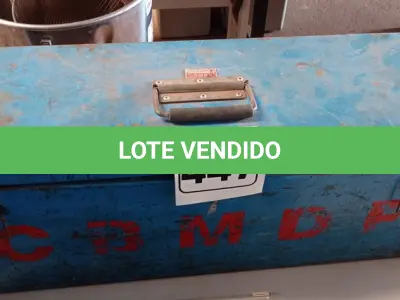 LOTE 447 - 01 CAIXA PARA FERRAMENTAS EM AÇO. (NO ESTADO) ATENÇÃO! FAZER A VISITAÇÃO ANTES DE ARREMATAR, NÃO SABEMOS SE FUNCIONA. LEILÃO NÃO TEM GARANTIA E NEM DEVOLUÇÃO, SUJEITO A POSSÍVEIS AVARIAS VISÍVEIS/OCULTAS E/OU AUSÊNCIA DE COMPONENTES.