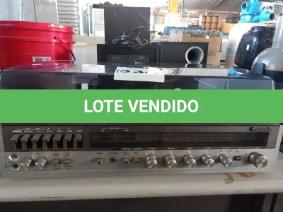 LOTE 334 - 01 APARELHO DE SOM 3X1 VINTAGE PANASONIC SENDO RADIO/CASSETE/TOCA DISCOS. (NO ESTADO) ATENÇÃO! FAZER A VISITAÇÃO ANTES DE ARREMATAR, NÃO SABEMOS SE FUNCIONA. LEILÃO NÃO TEM GARANTIA E NEM DEVOLUÇÃO, SUJEITO A POSSÍVEIS AVARIAS VISÍVEIS/OCULTAS E/OU AUSÊNCIA DE COMPONENTES.