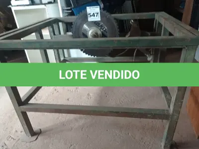 LOTE 547 - 01 SERRA DE BANCADA PARA MARCENARIA. (NO ESTADO) ATENÇÃO! FAZER A VISITAÇÃO ANTES DE ARREMATAR, NÃO SABEMOS SE FUNCIONA. LEILÃO NÃO TEM GARANTIA E NEM DEVOLUÇÃO, SUJEITO A POSSÍVEIS AVARIAS VISÍVEIS/OCULTAS E/OU AUSÊNCIA DE COMPONENTES.
