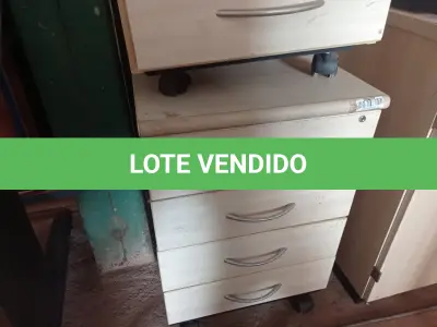 LOTE 455 - 02 GAVETEIROS COM 04 GAVETAS. (NO ESTADO) ATENÇÃO! FAZER A VISITAÇÃO ANTES DE ARREMATAR, NÃO SABEMOS SE FUNCIONA. LEILÃO NÃO TEM GARANTIA E NEM DEVOLUÇÃO, SUJEITO A POSSÍVEIS AVARIAS VISÍVEIS/OCULTAS E/OU AUSÊNCIA DE COMPONENTES.