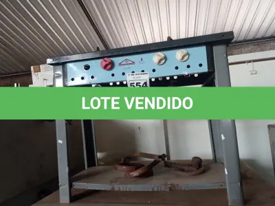 LOTE 554 - 01 FOGÃO INDUSTRIAL 02 BOCAS A GÁS COM AVARIAS. (NO ESTADO) ATENÇÃO! FAZER A VISITAÇÃO ANTES DE ARREMATAR, NÃO SABEMOS SE FUNCIONA. LEILÃO NÃO TEM GARANTIA E NEM DEVOLUÇÃO, SUJEITO A POSSÍVEIS AVARIAS VISÍVEIS/OCULTAS E/OU AUSÊNCIA DE COMPONENTES.
