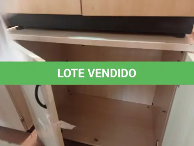 LOTE 383 - 02 ARMÁRIOS BAIXOS EM MADEIRA COM 02 PORTAS. (NO ESTADO) ATENÇÃO! FAZER A VISITAÇÃO ANTES DE ARREMATAR, NÃO SABEMOS SE FUNCIONA. LEILÃO NÃO TEM GARANTIA E NEM DEVOLUÇÃO, SUJEITO A POSSÍVEIS AVARIAS VISÍVEIS/OCULTAS E/OU AUSÊNCIA DE COMPONENTES.