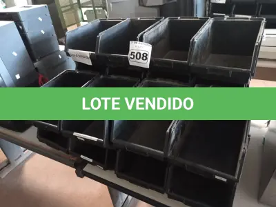 LOTE 508 - 20 CAÇAMBAS ORGANIZADORAS DE PLÁSTICO. (NO ESTADO) ATENÇÃO! FAZER A VISITAÇÃO ANTES DE ARREMATAR, NÃO SABEMOS SE FUNCIONA. LEILÃO NÃO TEM GARANTIA E NEM DEVOLUÇÃO, SUJEITO A POSSÍVEIS AVARIAS VISÍVEIS/OCULTAS E/OU AUSÊNCIA DE COMPONENTES.
