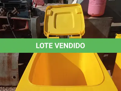 LOTE 591 - 01 CONTAINER HDPE EM-840 240L. (NO ESTADO) ATENÇÃO! FAZER A VISITAÇÃO ANTES DE ARREMATAR, NÃO SABEMOS SE FUNCIONA. LEILÃO NÃO TEM GARANTIA E NEM DEVOLUÇÃO, SUJEITO A POSSÍVEIS AVARIAS VISÍVEIS/OCULTAS E/OU AUSÊNCIA DE COMPONENTES.