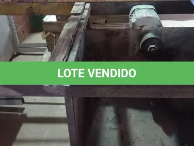 LOTE 565 - 01 SERRA DE BANCADA PARA MARCENARIA. (NO ESTADO) ATENÇÃO! FAZER A VISITAÇÃO ANTES DE ARREMATAR, NÃO SABEMOS SE FUNCIONA. LEILÃO NÃO TEM GARANTIA E NEM DEVOLUÇÃO, SUJEITO A POSSÍVEIS AVARIAS VISÍVEIS/OCULTAS E/OU AUSÊNCIA DE COMPONENTES.