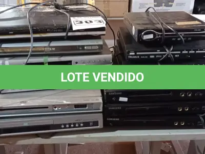 LOTE 393 - 12 APARELHOS DE DVD MARCAS E MODELOS DIVERSOS. (NO ESTADO) ATENÇÃO! FAZER A VISITAÇÃO ANTES DE ARREMATAR, NÃO SABEMOS SE FUNCIONA. LEILÃO NÃO TEM GARANTIA E NEM DEVOLUÇÃO, SUJEITO A POSSÍVEIS AVARIAS VISÍVEIS/OCULTAS E/OU AUSÊNCIA DE COMPONENTES.