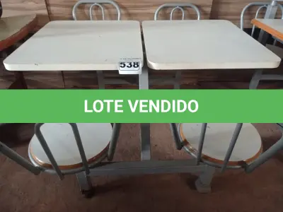 LOTE 538 - 01 MESA PARA LANCHONETE. (NO ESTADO) ATENÇÃO! FAZER A VISITAÇÃO ANTES DE ARREMATAR, NÃO SABEMOS SE FUNCIONA. LEILÃO NÃO TEM GARANTIA E NEM DEVOLUÇÃO, SUJEITO A POSSÍVEIS AVARIAS VISÍVEIS/OCULTAS E/OU AUSÊNCIA DE COMPONENTES.