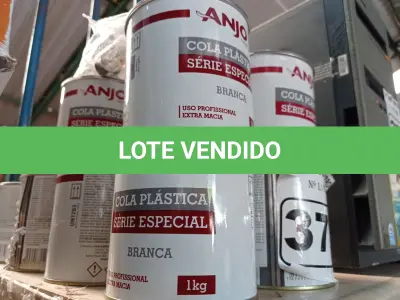 LOTE 379 - 12 LATAS DE COLA PLÁSTICA ANJO. (NO ESTADO) ATENÇÃO! FAZER A VISITAÇÃO ANTES DE ARREMATAR, NÃO SABEMOS SE FUNCIONA. LEILÃO NÃO TEM GARANTIA E NEM DEVOLUÇÃO, SUJEITO A POSSÍVEIS AVARIAS VISÍVEIS/OCULTAS E/OU AUSÊNCIA DE COMPONENTES.