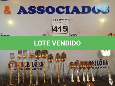 LOTE 415 - 22 PEÇAS DE TALHERES DIVERSOS EM METAL. (NO ESTADO) ATENÇÃO! FAZER A VISITAÇÃO ANTES DE ARREMATAR, NÃO SABEMOS SE FUNCIONA. LEILÃO NÃO TEM GARANTIA E NEM DEVOLUÇÃO, SUJEITO A POSSÍVEIS AVARIAS VISÍVEIS/OCULTAS E/OU AUSÊNCIA DE COMPONENTES.