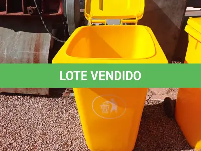 LOTE 591 - 01 CONTAINER HDPE EM-840 240L. (NO ESTADO) ATENÇÃO! FAZER A VISITAÇÃO ANTES DE ARREMATAR, NÃO SABEMOS SE FUNCIONA. LEILÃO NÃO TEM GARANTIA E NEM DEVOLUÇÃO, SUJEITO A POSSÍVEIS AVARIAS VISÍVEIS/OCULTAS E/OU AUSÊNCIA DE COMPONENTES.