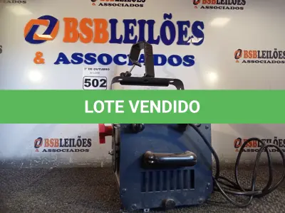 LOTE 502 - 01 LUMINÁRIA DE PALCO. (NO ESTADO) ATENÇÃO! FAZER A VISITAÇÃO ANTES DE ARREMATAR, NÃO SABEMOS SE FUNCIONA. LEILÃO NÃO TEM GARANTIA E NEM DEVOLUÇÃO, SUJEITO A POSSÍVEIS AVARIAS VISÍVEIS/OCULTAS E/OU AUSÊNCIA DE COMPONENTES.