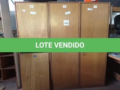 LOTE 543 - 03 ARMÁRIOS EM MADEIRA. (NO ESTADO) ATENÇÃO! FAZER A VISITAÇÃO ANTES DE ARREMATAR, NÃO SABEMOS SE FUNCIONA. LEILÃO NÃO TEM GARANTIA E NEM DEVOLUÇÃO, SUJEITO A POSSÍVEIS AVARIAS VISÍVEIS/OCULTAS E/OU AUSÊNCIA DE COMPONENTES.