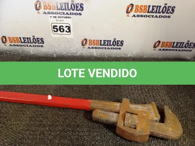 LOTE 563 - 01 CHAVE GRIFO 36MM. (NO ESTADO) ATENÇÃO! FAZER A VISITAÇÃO ANTES DE ARREMATAR, NÃO SABEMOS SE FUNCIONA. LEILÃO NÃO TEM GARANTIA E NEM DEVOLUÇÃO, SUJEITO A POSSÍVEIS AVARIAS VISÍVEIS/OCULTAS E/OU AUSÊNCIA DE COMPONENTES.