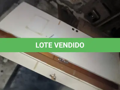 LOTE 189 - 01 LOTE COM PORTAS EM MADEIRAS (NO ESTADO, NÃO SABEMOS SE FUNCIONA. LEILÃO NÃO TEM GARANTIA E NEM DEVOLUÇÃO).
