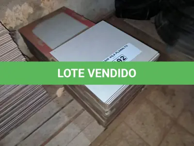 LOTE 192 - 01 LOTE COM PISOS 45X45 ELIANE DIVERSOS (NO ESTADO, NÃO SABEMOS SE FUNCIONA. LEILÃO NÃO TEM GARANTIA E NEM DEVOLUÇÃO).