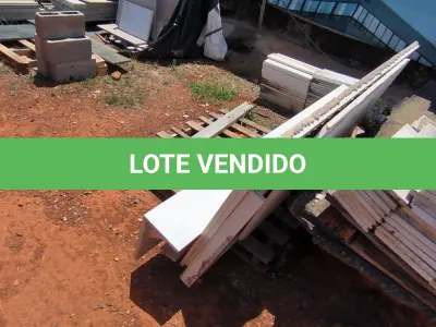 LOTE 206 - 01 LOTE COM PLACAS EM GRANITO BRANCO (NO ESTADO, NÃO SABEMOS SE FUNCIONA. LEILÃO NÃO TEM GARANTIA E NEM DEVOLUÇÃO).
