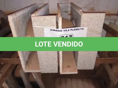 LOTE 317 - 04 LAVATÓRIOS PARA BANHEIRO EM GRANITO (NO ESTADO, NÃO SABEMOS SE FUNCIONA. LEILÃO NÃO TEM GARANTIA E NEM DEVOLUÇÃO).