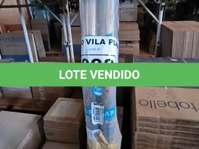 LOTE 089 - 01 ESCADA PARA PISCINA EM INOX (NOVA) (NO ESTADO, NÃO SABEMOS SE FUNCIONA. LEILÃO NÃO TEM GARANTIA E NEM DEVOLUÇÃO).