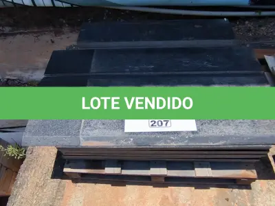LOTE 207 - 01 LOTE COM RODAPÉS EM GRANITO TAMANHOS E CORES DIVERSAS (NO ESTADO, NÃO SABEMOS SE FUNCIONA. LEILÃO NÃO TEM GARANTIA E NEM DEVOLUÇÃO).