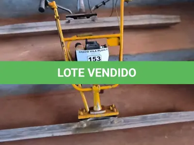 LOTE 153 - 01 NIVELADOR DE CONCRETO A GASOLINA (NO ESTADO, NÃO SABEMOS SE FUNCIONA. LEILÃO NÃO TEM GARANTIA E NEM DEVOLUÇÃO).