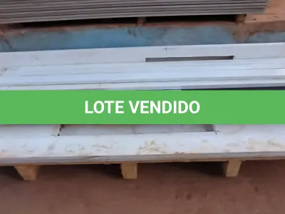 LOTE 155 - 01 LOTE COM RETALHOS DE PEDRA TAMANHOS DIVERSOS (NO ESTADO, NÃO SABEMOS SE FUNCIONA. LEILÃO NÃO TEM GARANTIA E NEM DEVOLUÇÃO).