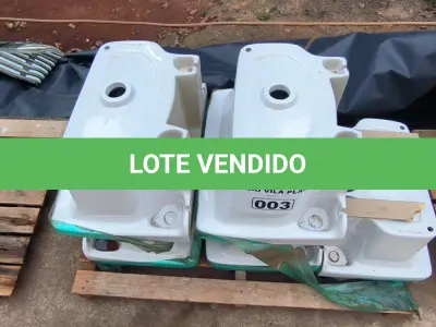 LOTE 003 - 01 LOTE COM 05 TANQUES PARA LAVANDERIA CELITE BRANCO (NO ESTADO, NÃO SABEMOS SE FUNCIONA. LEILÃO NÃO TEM GARANTIA E NEM DEVOLUÇÃO).