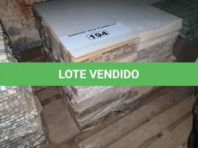 LOTE 194 - 01 LOTE COM REVESTIMENTOS 30X60 PORTOBELLO GLACIER WHITER