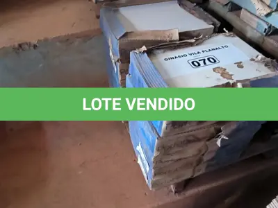 LOTE 070 - 01 LOTE COM REVESTIMENTOS 30 X 40 PORTOBELLO CETIM BIANCO (NO ESTADO, NÃO SABEMOS SE FUNCIONA. LEILÃO NÃO TEM GARANTIA E NEM DEVOLUÇÃO).