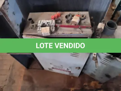 LOTE 324 - 01 LOTE COM QUADROS ELÉTRICOS (NO ESTADO, NÃO SABEMOS SE FUNCIONA. LEILÃO NÃO TEM GARANTIA E NEM DEVOLUÇÃO).