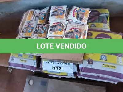 LOTE 173 - 01 LOTE COM REJUNTES E ARGAMASSA QUARTZOLIT (NO ESTADO, NÃO SABEMOS SE FUNCIONA. LEILÃO NÃO TEM GARANTIA E NEM DEVOLUÇÃO).