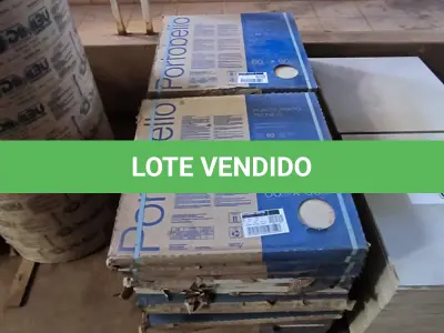 LOTE 064 - 01 LOTE COM PISO 60X60 PORTOBELLO CARAMEL (NO ESTADO, NÃO SABEMOS SE FUNCIONA. LEILÃO NÃO TEM GARANTIA E NEM DEVOLUÇÃO).