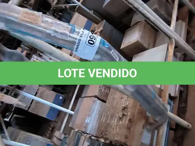 LOTE 091 - 01 ESCADA PARA PISCINA EM INOX (NOVA) (NO ESTADO, NÃO SABEMOS SE FUNCIONA. LEILÃO NÃO TEM GARANTIA E NEM DEVOLUÇÃO).