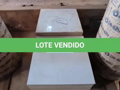 LOTE 074 - 01 LOTE COM PISOS DIVERSOS 60X60 (NO ESTADO, NÃO SABEMOS SE FUNCIONA. LEILÃO NÃO TEM GARANTIA E NEM DEVOLUÇÃO).