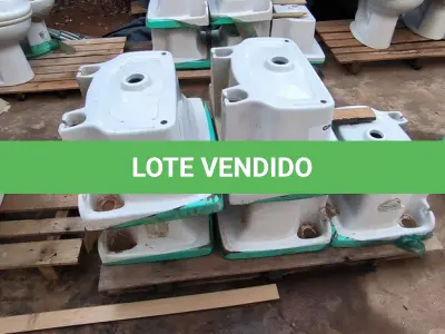 LOTE 010 - 01 LOTE COM 05 TANQUES PARA LAVANDERIA CELITE BRANCO (NO ESTADO, NÃO SABEMOS SE FUNCIONA. LEILÃO NÃO TEM GARANTIA E NEM DEVOLUÇÃO).