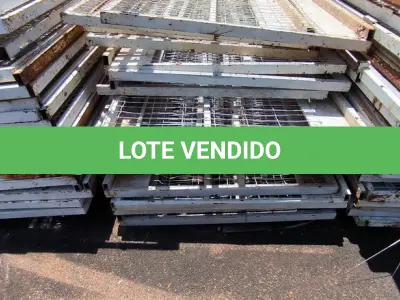 LOTE 245 - 01 LOTE COM GRADES EM FERRO NA COR BRANCA COM TELAS (NO ESTADO, NÃO SABEMOS SE FUNCIONA. LEILÃO NÃO TEM GARANTIA E NEM DEVOLUÇÃO).
