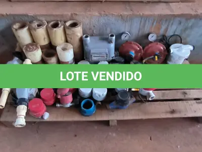 LOTE 160 - 01 LOTE COM HIDRÔMETROS E AQUECEDOR DE BANHEIRAS (NO ESTADO, NÃO SABEMOS SE FUNCIONA. LEILÃO NÃO TEM GARANTIA E NEM DEVOLUÇÃO).