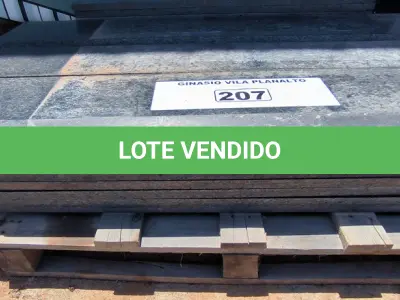 LOTE 207 - 01 LOTE COM RODAPÉS EM GRANITO TAMANHOS E CORES DIVERSAS (NO ESTADO, NÃO SABEMOS SE FUNCIONA. LEILÃO NÃO TEM GARANTIA E NEM DEVOLUÇÃO).