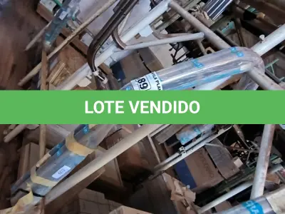 LOTE 089 - 01 ESCADA PARA PISCINA EM INOX (NOVA) (NO ESTADO, NÃO SABEMOS SE FUNCIONA. LEILÃO NÃO TEM GARANTIA E NEM DEVOLUÇÃO).