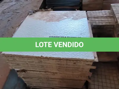 LOTE 118 - 19 CAIXAS DE PISO PORTOBELLO 60X60 BRAVA BIANCO (NO ESTADO, NÃO SABEMOS SE FUNCIONA. LEILÃO NÃO TEM GARANTIA E NEM DEVOLUÇÃO).