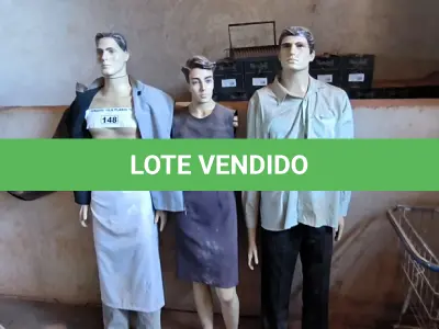 LOTE 148 - 03 MANEQUINS (NO ESTADO, NÃO SABEMOS SE FUNCIONA. LEILÃO NÃO TEM GARANTIA E NEM DEVOLUÇÃO).