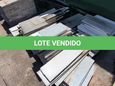 LOTE 210 - 01 LOTE COM RODAPÉS EM GRANITO TAMANHOS E CORES DIVERSAS (NO ESTADO, NÃO SABEMOS SE FUNCIONA. LEILÃO NÃO TEM GARANTIA E NEM DEVOLUÇÃO).