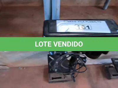 LOTE 161 - 01 FURADEIRA DE BANCADA (NO ESTADO, NÃO SABEMOS SE FUNCIONA. LEILÃO NÃO TEM GARANTIA E NEM DEVOLUÇÃO).