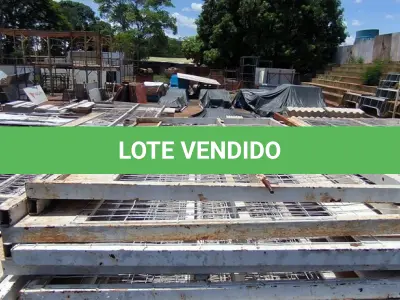 LOTE 243 - 01 LOTE COM GRADES EM FERRO NA COR BRANCA COM TELAS (NO ESTADO, NÃO SABEMOS SE FUNCIONA. LEILÃO NÃO TEM GARANTIA E NEM DEVOLUÇÃO).