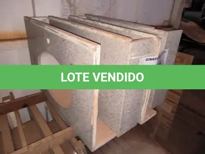 LOTE 317 - 04 LAVATÓRIOS PARA BANHEIRO EM GRANITO (NO ESTADO, NÃO SABEMOS SE FUNCIONA. LEILÃO NÃO TEM GARANTIA E NEM DEVOLUÇÃO).