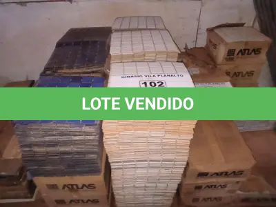 LOTE 102 - 14 CAIXAS DE PASTILHA NA COR BRANCA (NO ESTADO, NÃO SABEMOS SE FUNCIONA. LEILÃO NÃO TEM GARANTIA E NEM DEVOLUÇÃO).
