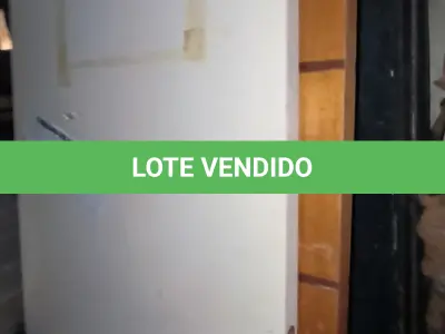 LOTE 189 - 01 LOTE COM PORTAS EM MADEIRAS (NO ESTADO, NÃO SABEMOS SE FUNCIONA. LEILÃO NÃO TEM GARANTIA E NEM DEVOLUÇÃO).