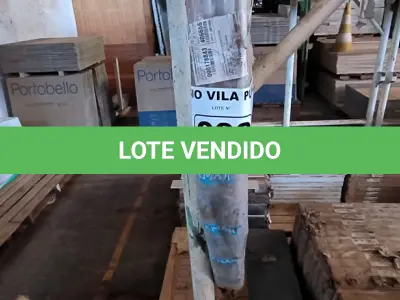 LOTE 092 - 01 ESCADA PARA PISCINA EM INOX (NOVA) (NO ESTADO, NÃO SABEMOS SE FUNCIONA. LEILÃO NÃO TEM GARANTIA E NEM DEVOLUÇÃO).