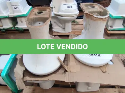 LOTE 009 - 01 LOTE COM 04 VASOS SANITÁRIOS (NO ESTADO, NÃO SABEMOS SE FUNCIONA. LEILÃO NÃO TEM GARANTIA E NEM DEVOLUÇÃO).