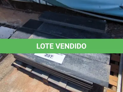 LOTE 207 - 01 LOTE COM RODAPÉS EM GRANITO TAMANHOS E CORES DIVERSAS (NO ESTADO, NÃO SABEMOS SE FUNCIONA. LEILÃO NÃO TEM GARANTIA E NEM DEVOLUÇÃO).
